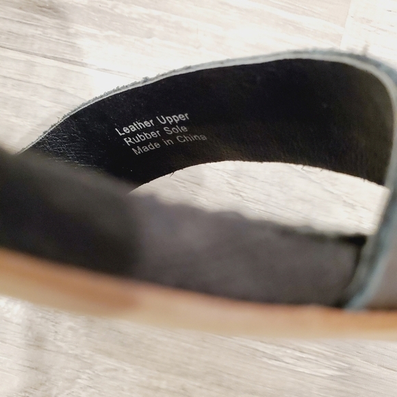 NEW Splendid Black ankle Strap Sandals - Picture 7 of 7